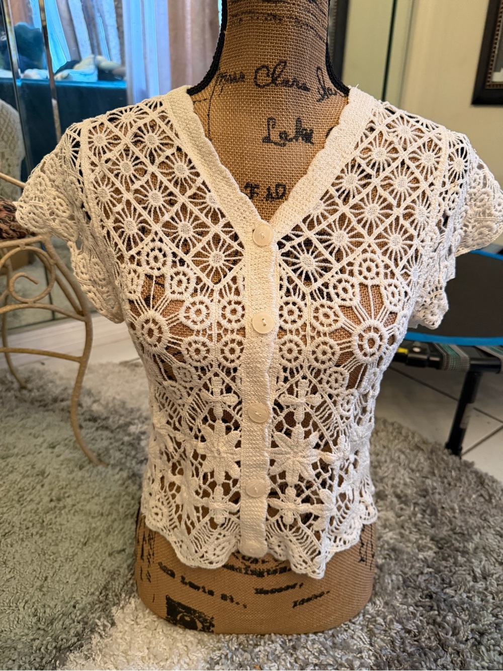 LG Lace Crochet Button-Front Short Sleeve Top in Cream